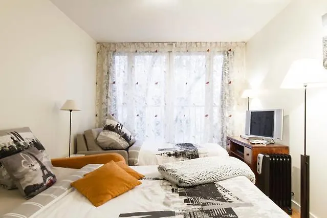 Lovely Studio Champs Elysees Hotel Paris